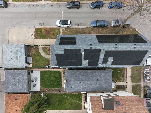 3138 N Richmond Street, Chicago, IL 60618