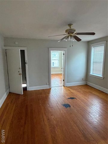 4624 Newport Avenue, St Louis, MO 63116