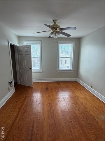 4624 Newport Avenue, St Louis, MO 63116