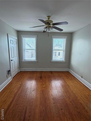 4624 Newport Avenue, St Louis, MO 63116