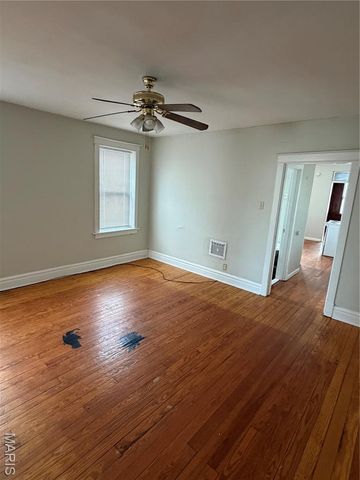 4624 Newport Avenue, St Louis, MO 63116