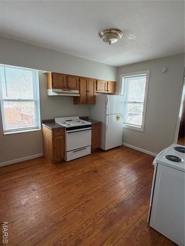 4624 Newport Avenue, St Louis, MO 63116