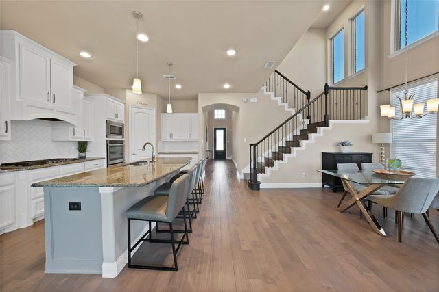 4702 Sunflower Drive, Mansfield, TX 76063