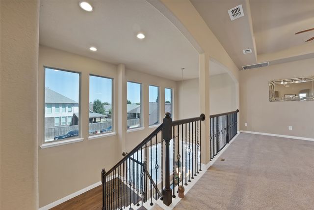 4702 Sunflower Drive, Mansfield, TX 76063