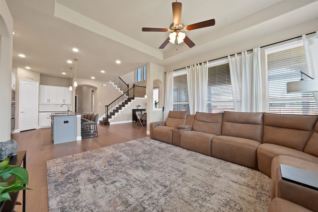 4702 Sunflower Drive, Mansfield, TX 76063