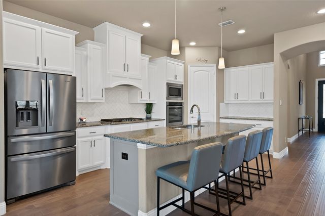 4702 Sunflower Drive, Mansfield, TX 76063