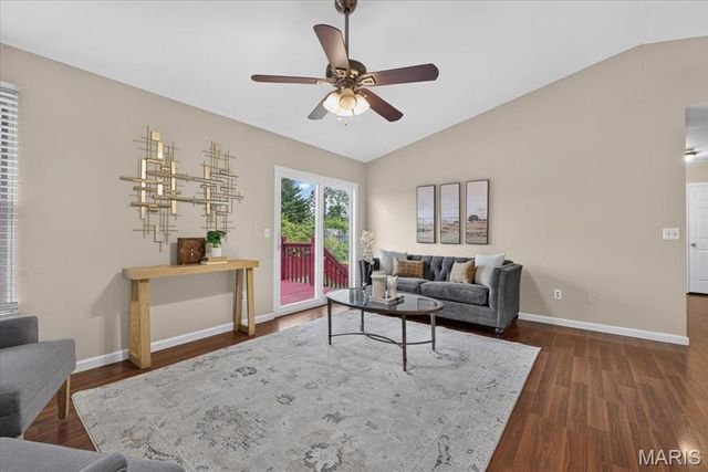 16 Devondale Place, St Peters, MO 63376