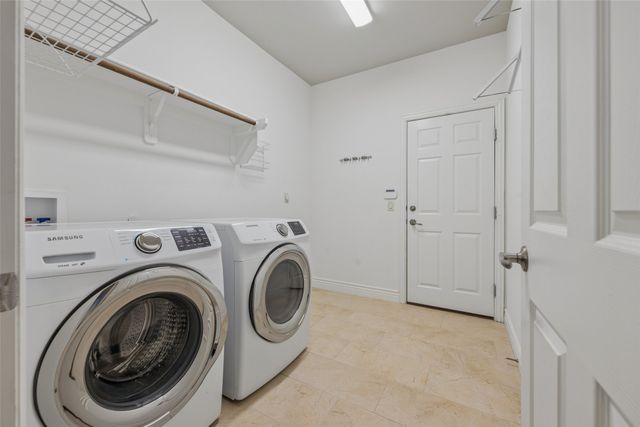 9905 Teakwood Avenue, Denton, TX 76207