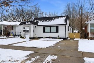 4005 Weddell Street, Dearborn Heights, MI 48125