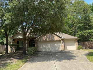 10 Barker Ridge Court, Spring, TX 77382