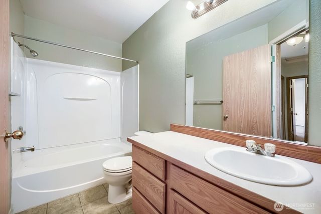3727 E E Street, Tacoma, WA 98404