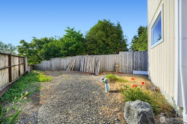 3727 E E Street, Tacoma, WA 98404