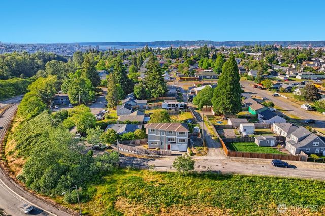3727 E E Street, Tacoma, WA 98404