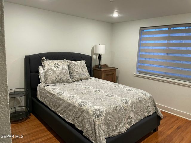 1415 N Ochoa Street B, El Paso, TX 79902