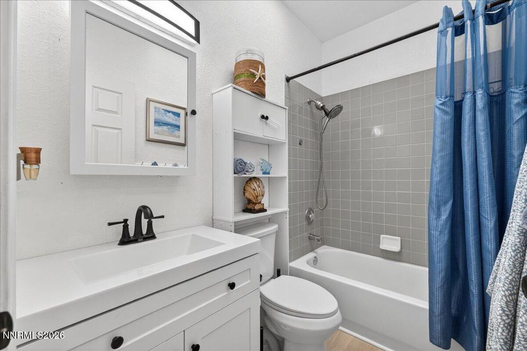 Image 31 of property listing at 961 Sunup Court, Carson City, NV 89705