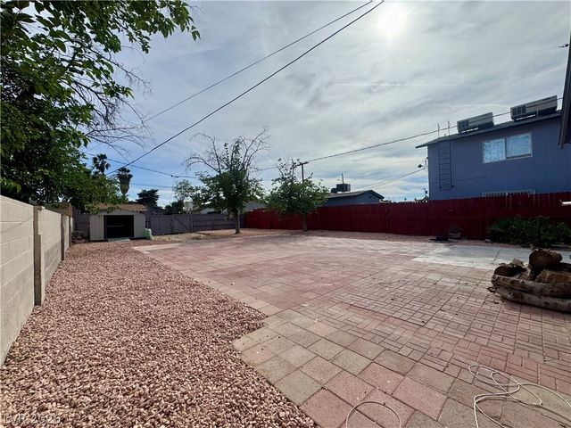 2106 Stewart Avenue, Las Vegas, NV 89101