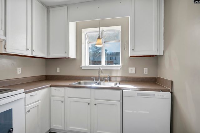 940 Glenn Street 303, West Columbia, SC 29169