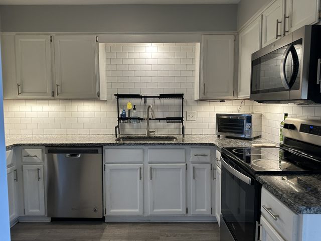 219 Ellington Pl, Madison, TN 37115