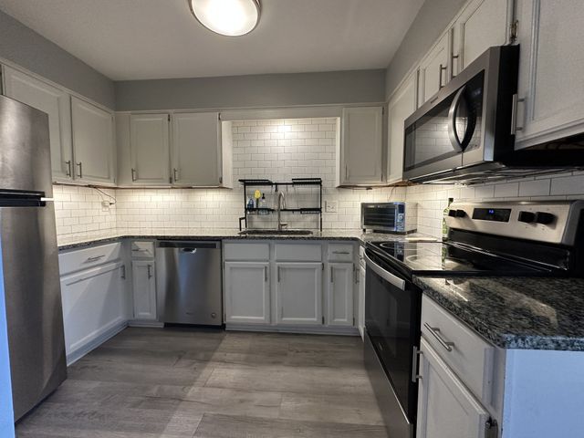 219 Ellington Pl, Madison, TN 37115
