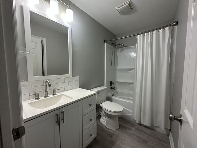 219 Ellington Pl, Madison, TN 37115
