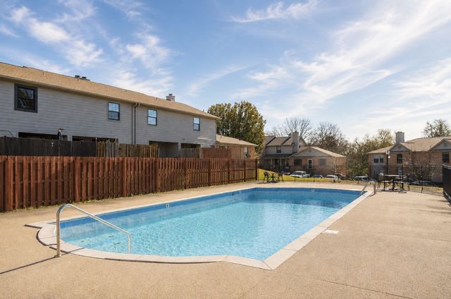 219 Ellington Pl, Madison, TN 37115