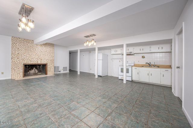 508 Hawthorne Lane, Chapel Hill, NC 27517