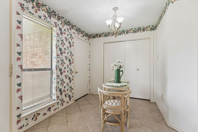807 Blue Oak Drive, Lewisville, TX 75067