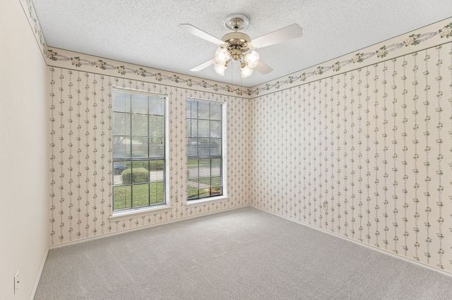 807 Blue Oak Drive, Lewisville, TX 75067