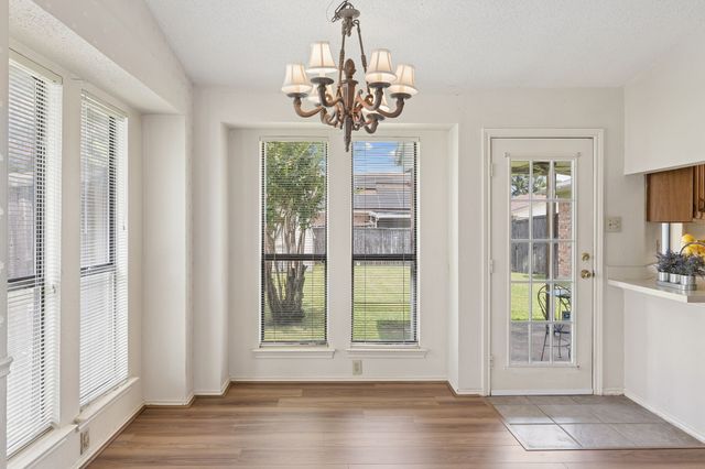 807 Blue Oak Drive, Lewisville, TX 75067