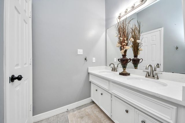 16635 Lasting Shadow Circle, Houston, TX 77095