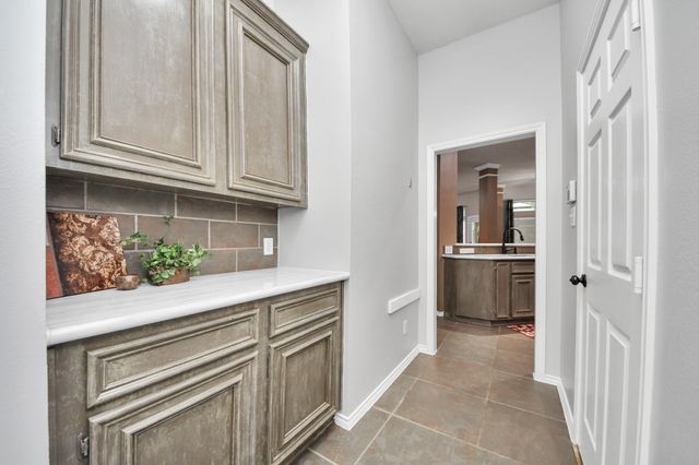 16635 Lasting Shadow Circle, Houston, TX 77095