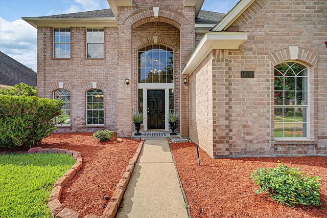 19730 Dusty Creek Drive, Katy, TX 77449