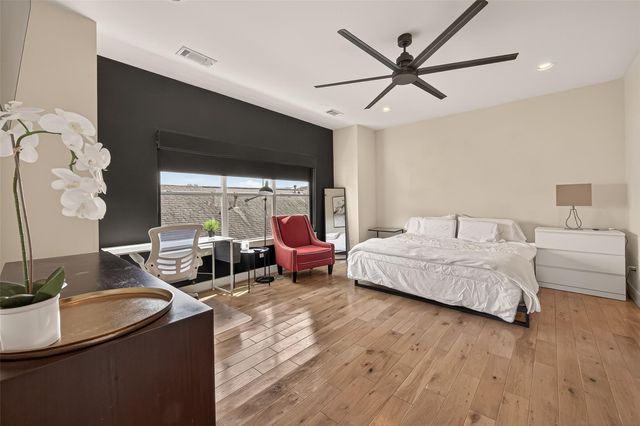 4418 Koehler Street C, Houston, TX 77007