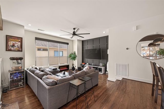 4418 Koehler Street C, Houston, TX 77007