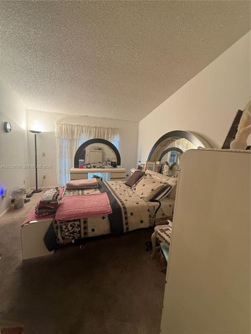 11315 SW 157th Ter, Miami, FL 33157