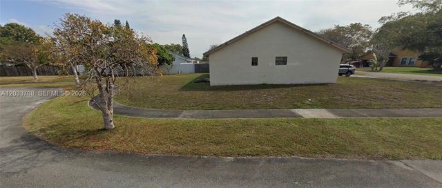 11315 SW 157th Ter, Miami, FL 33157