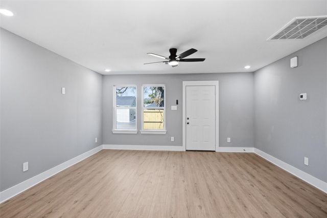 7606 Ilex Street, Houston, TX 77012