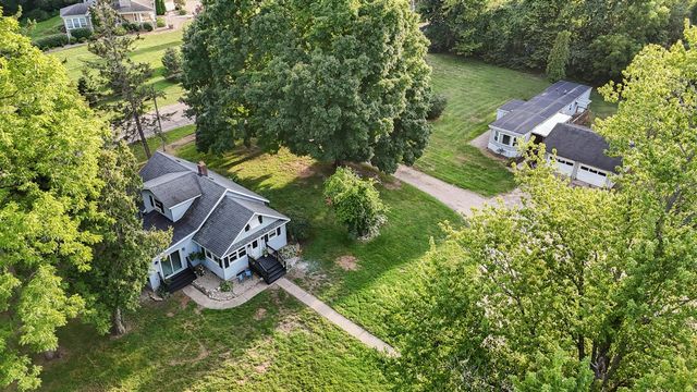 18124 S Fisher Lake Road, Three Rivers, MI 49093