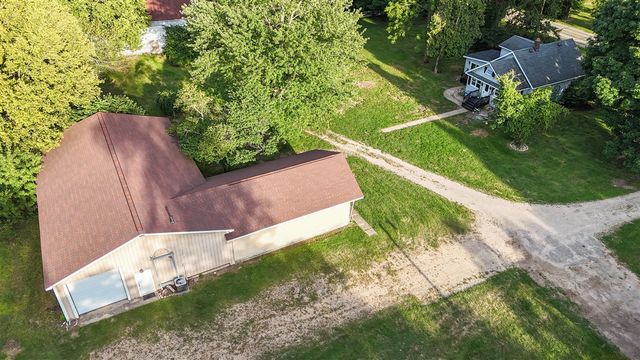 18124 S Fisher Lake Road, Three Rivers, MI 49093