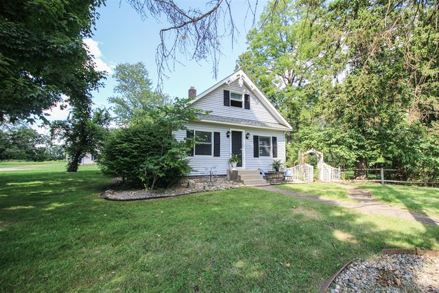 18124 S Fisher Lake Road, Three Rivers, MI 49093