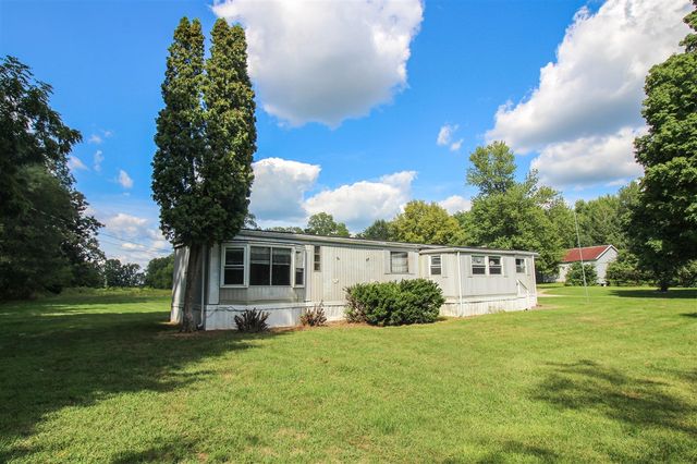 18124 S Fisher Lake Road, Three Rivers, MI 49093