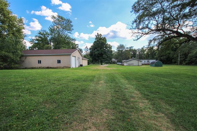 18124 S Fisher Lake Road, Three Rivers, MI 49093