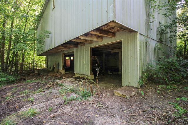 18124 S Fisher Lake Road, Three Rivers, MI 49093