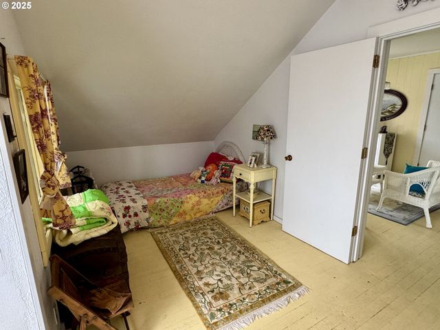 210 W EXCHANGE St, Astoria, OR 97103