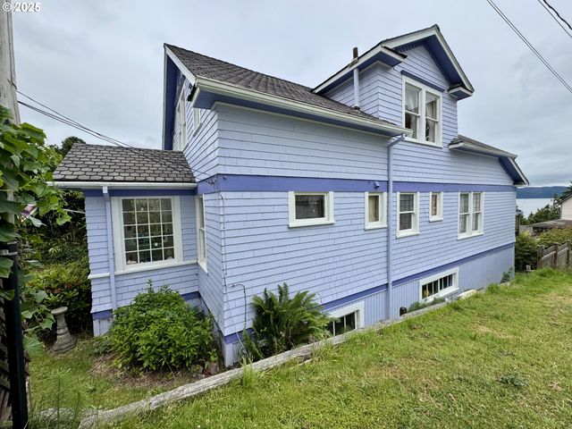210 W EXCHANGE St, Astoria, OR 97103