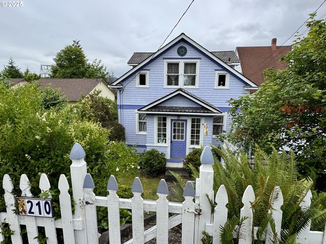 210 W EXCHANGE St, Astoria, OR 97103