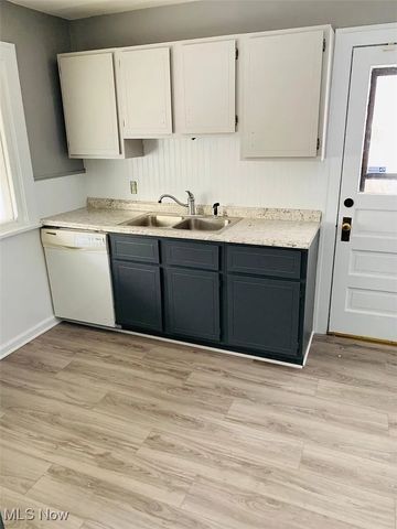 11017 Vernon Avenue, Garfield Heights, OH 44125