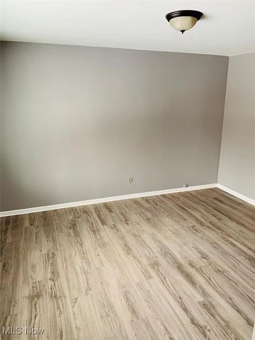 11017 Vernon Avenue, Garfield Heights, OH 44125