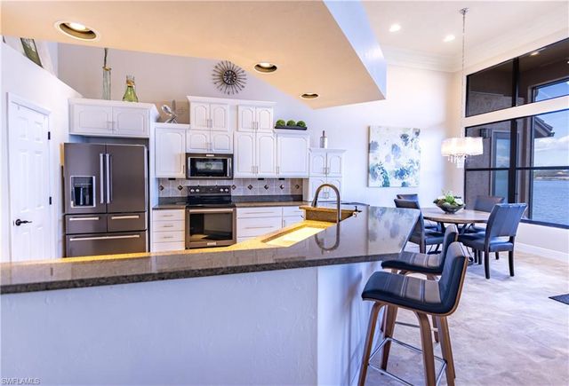 5160 Harborage DR, Fort Myers, FL 33908