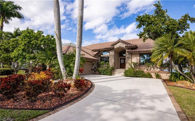 5160 Harborage DR, Fort Myers, FL 33908